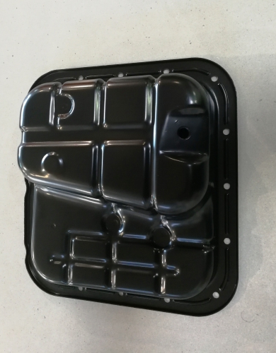 Oil pan